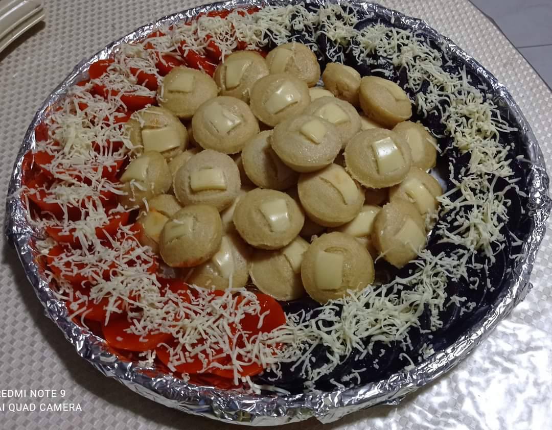 Mix Kakanin (Kutsinta, Puto, Pichi-Pichi)